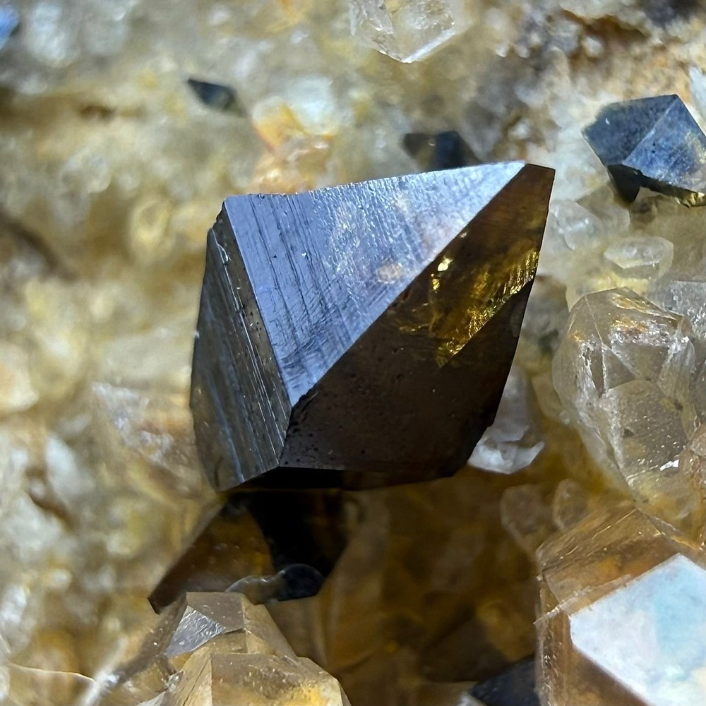 Rare Yellow Shade Anatase Cluster On Quartz From Balochestan Pakistan 366 grams