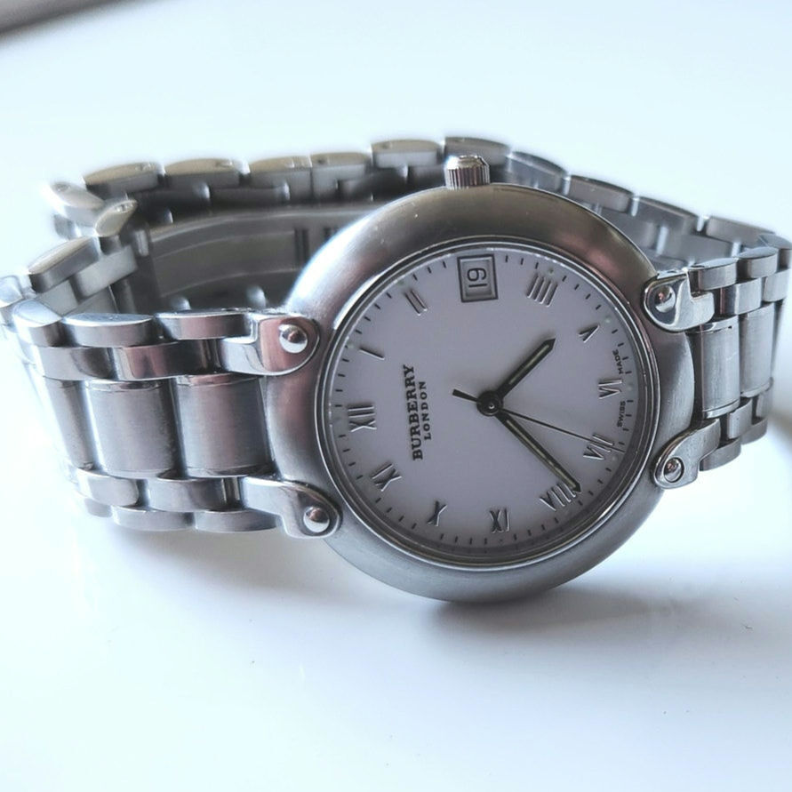 Vintage Burberry 11000G 35mm Watch for Men or Women w/ White Dial - Silver Tone
