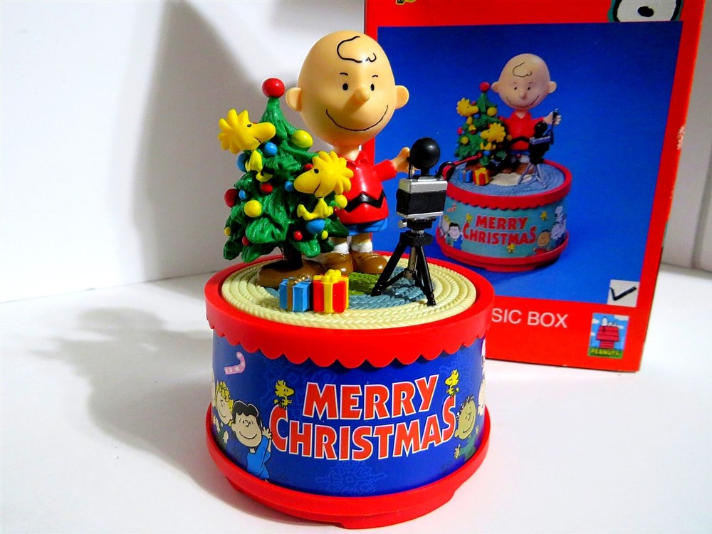 SNOOPY & CHARLIE BROWN PEANUTS MUSIC BOX CHRISTMAS FIGURINE BY KURT ADLER 2000