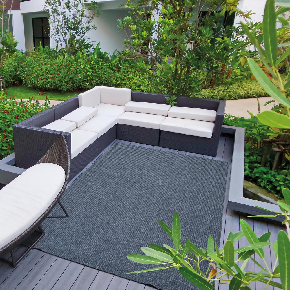 Non-Slip Rubberback 5x7 Indoor/Outdoor Rug for Living Room in Durable Solid Design