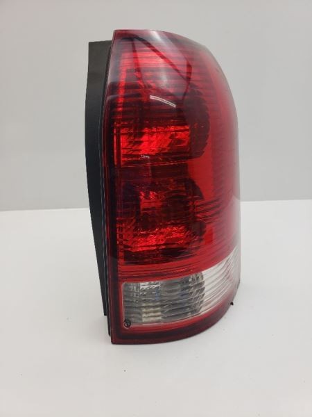 Tail Light Lamp Fits 04-07 VUE Passenger Right RH OEM