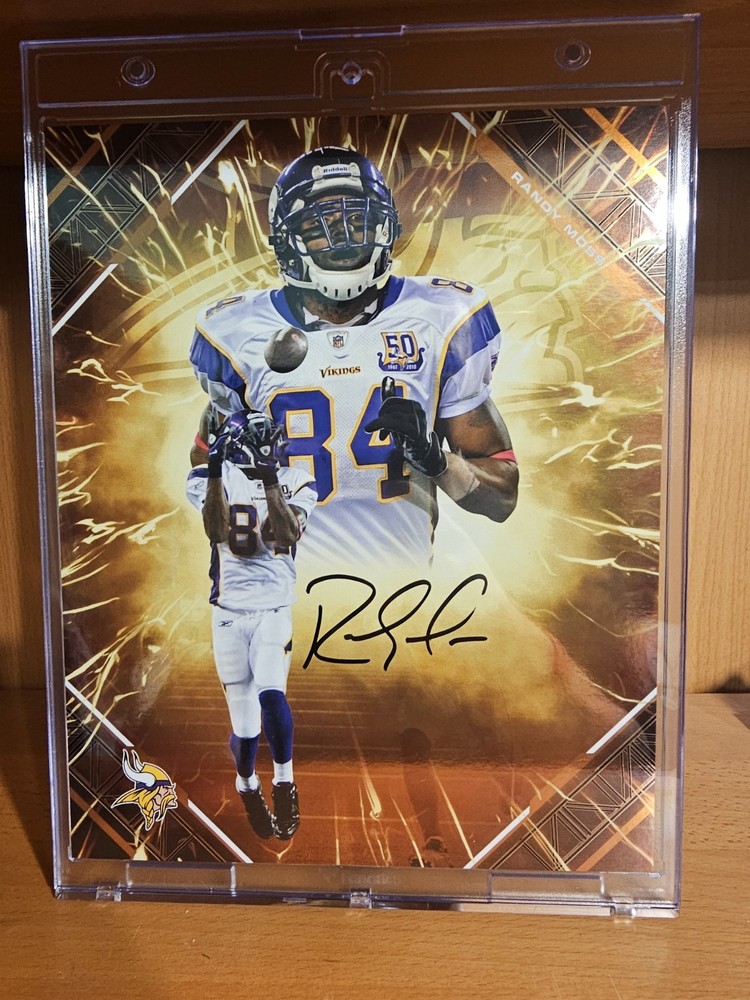 2025 Fanatics Emanate Under Wraps Randy Moss Autographed #05/25 Vikings NFL