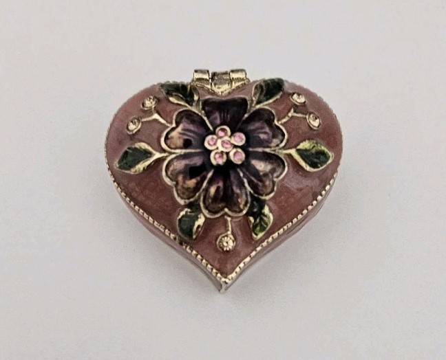 VINTAGE MONET GUILLOCHE RED HEART SHAPED TRINKET BOX MINT