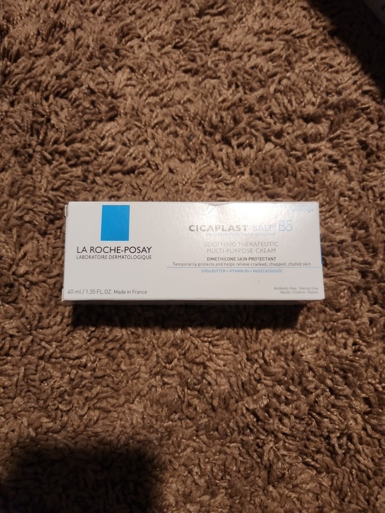 Soothing Cicaplast Balm B5 for Skin Repair and Hydration