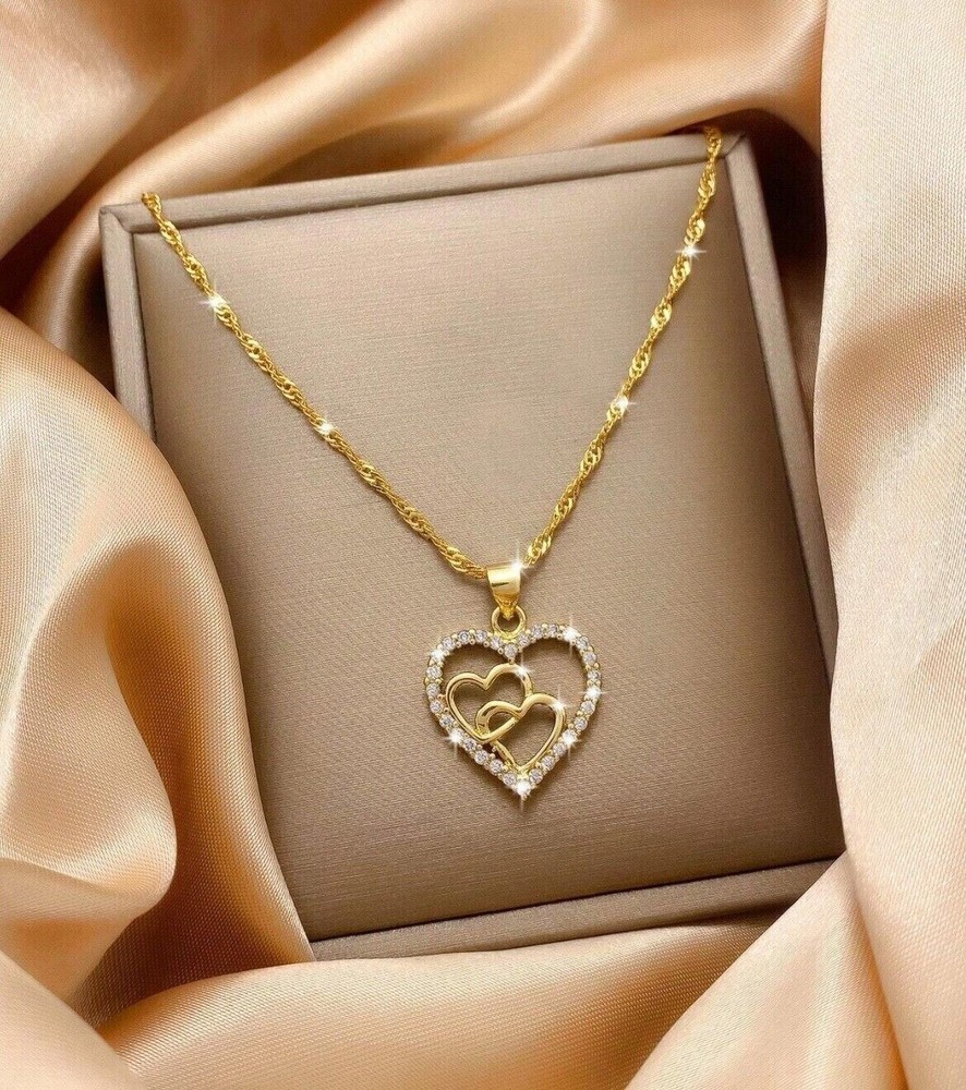 Round Cut Simulated Diamond Pretty Heart Women's Pendant 14k Yellow Gold Plated
