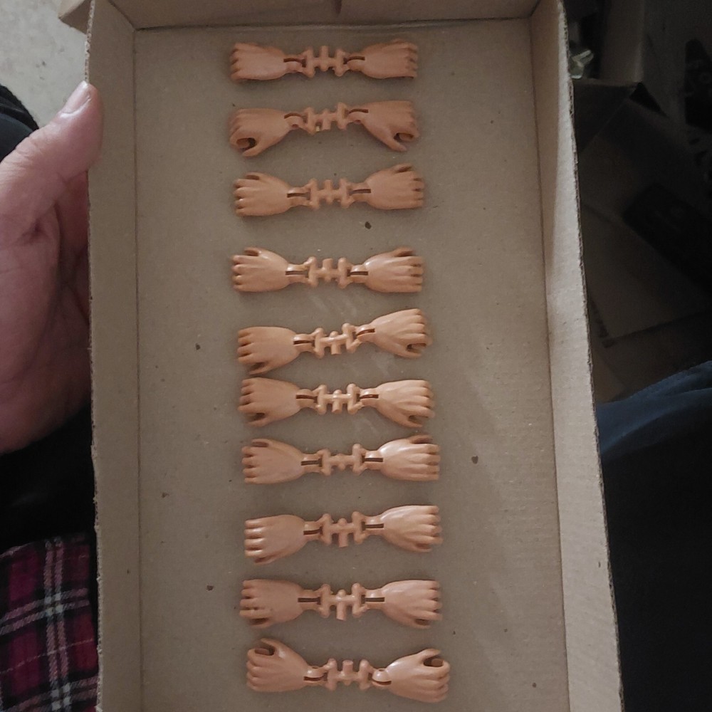 Vintage 70s GI Joe Action Man Geyper Man Falcon Muscle Body Original Hands