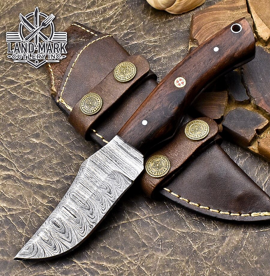Handmade Damascus Hunting Skinner Knife with Rosewood Handle