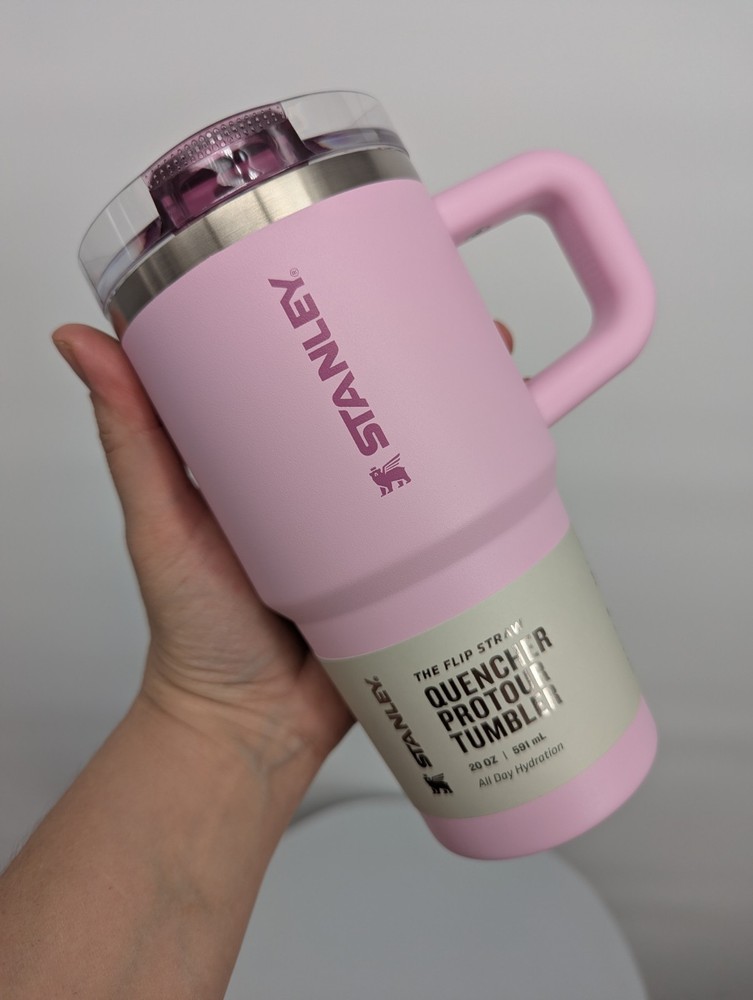 NEW STANLEY cup The Quencher Pro tour Anti Spill Tumbler 20 OZ 🌸 Cherry Blossom