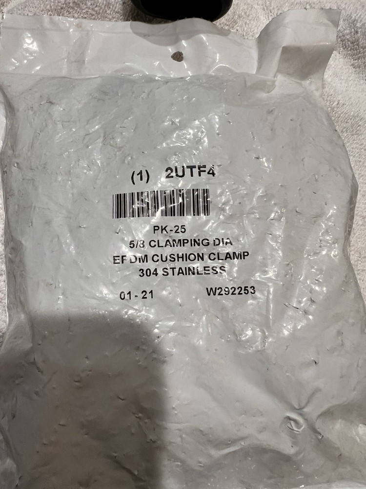 Grainger Approved EPDM Cushioned Clamp 5/8 Inch Dia Pack of 25 COL1009SS