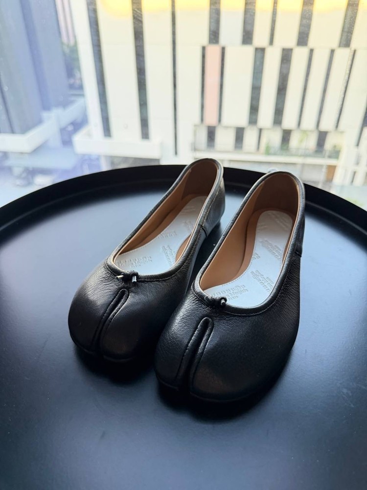Maison Margiela Tabi Flat Ballerinas – Black, Size 38,25cm