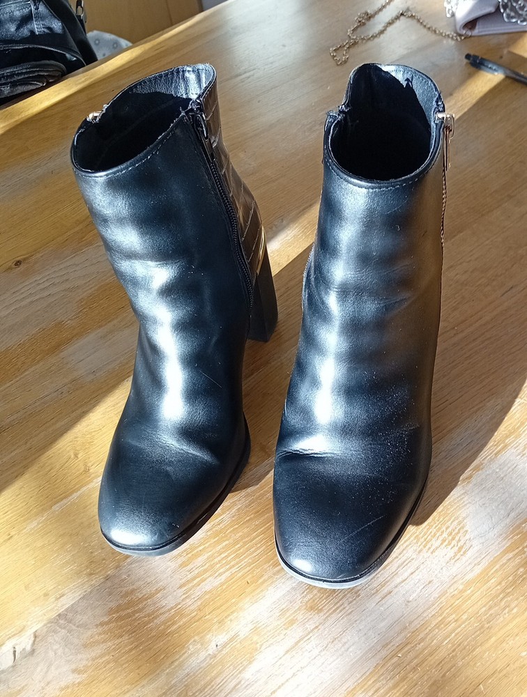 Womens Black Zip Ankle Boots By New Look Shoes Boots Size UK 5