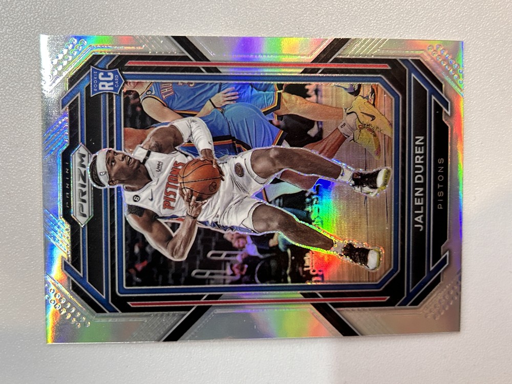 Jalen Duren 2022-23 Panini Prizm Rookie RC #239 Silver Refractor Pistons -DW