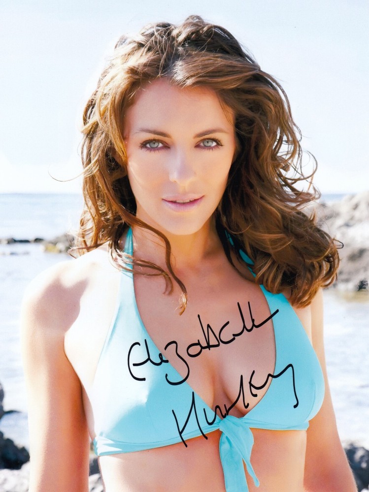 Elizabeth Hurley Signed Auto 8 x 10  Photograph