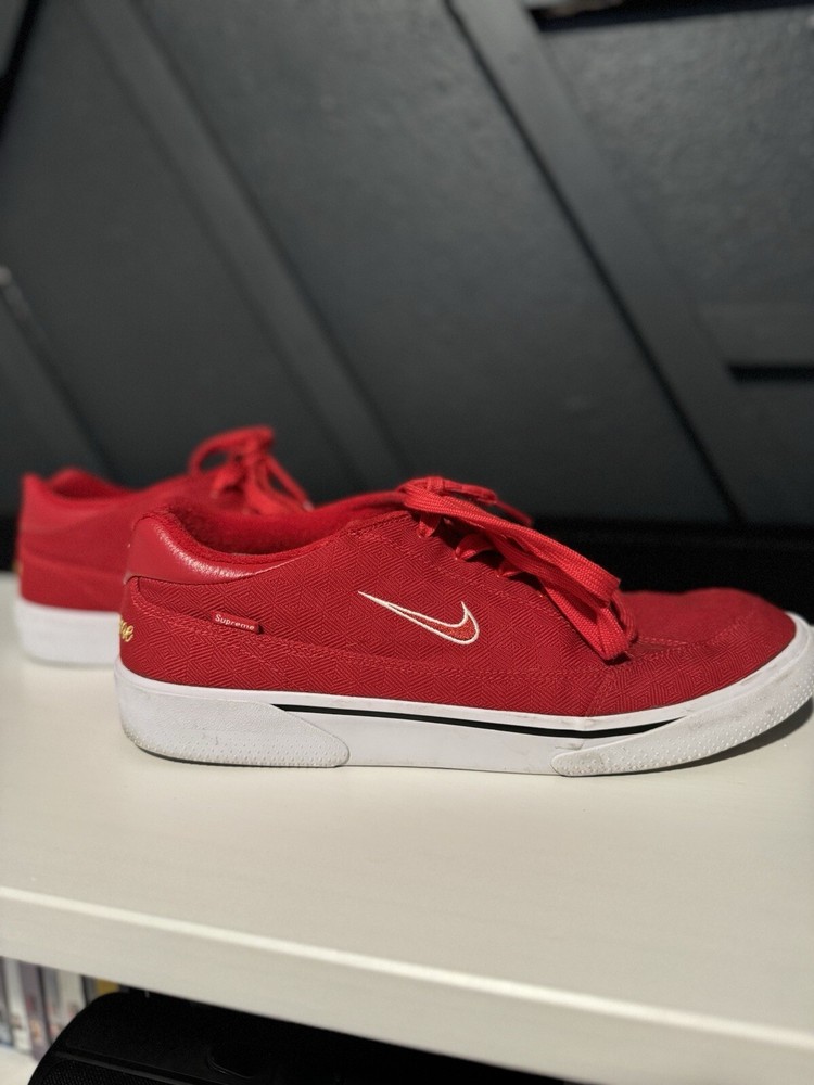 Size 11.5 - Nike Supreme x SB GTS QS Gym Red