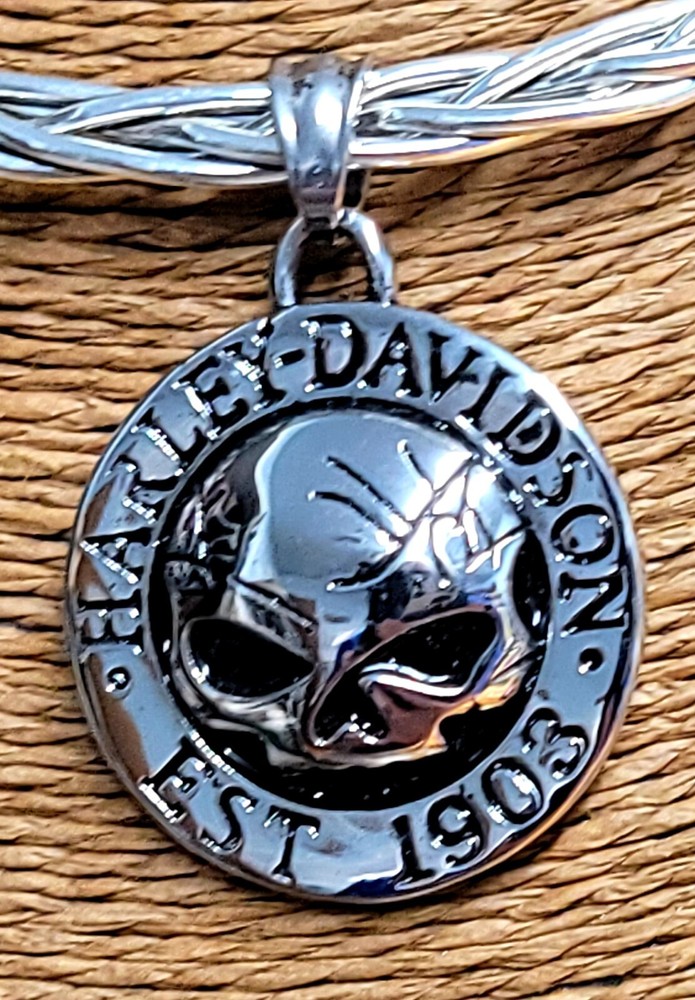 Vintage Harley Davidson Willie G stainless steel medallion with 18-inch chain