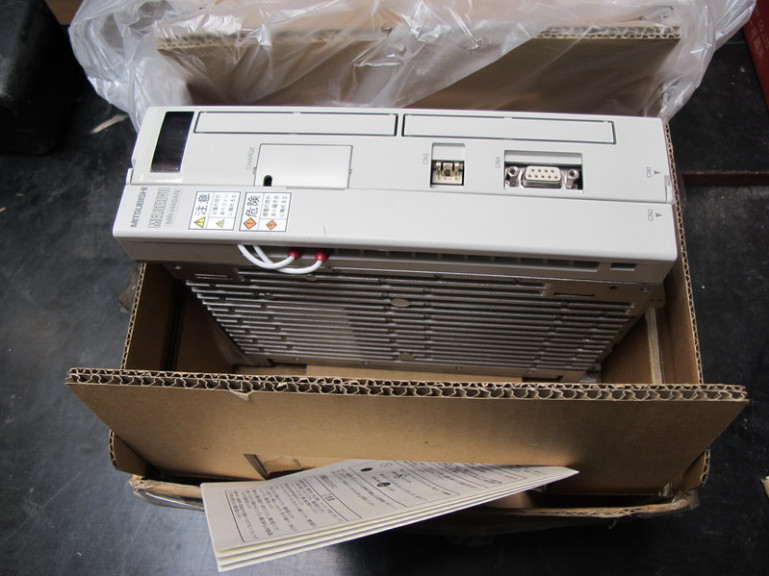 MITSUBISHI AC SERVO DRIVER MR-H40AN MRH40AN NEW ORIGINAL SHIP