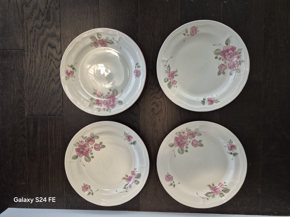 Vintage Gibson Roseland Dinner Plates 10-5/8”  Set of 4 Cream w/Pink Roses