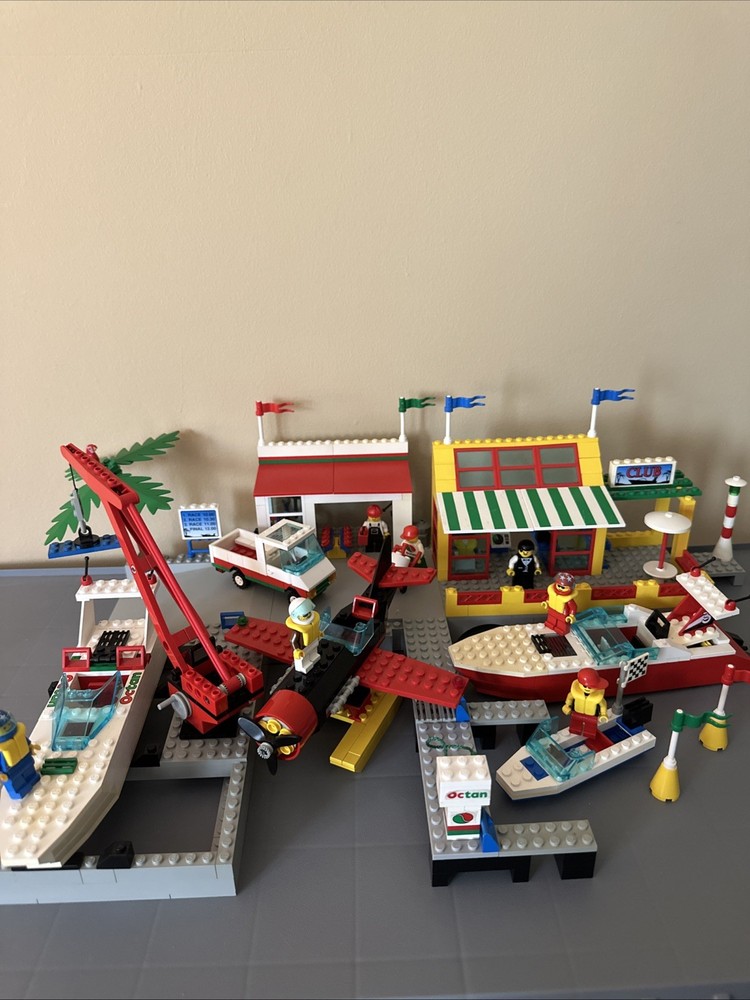 1994 LEGO 6543 Sail N Fly Marina Pirate Themed Set