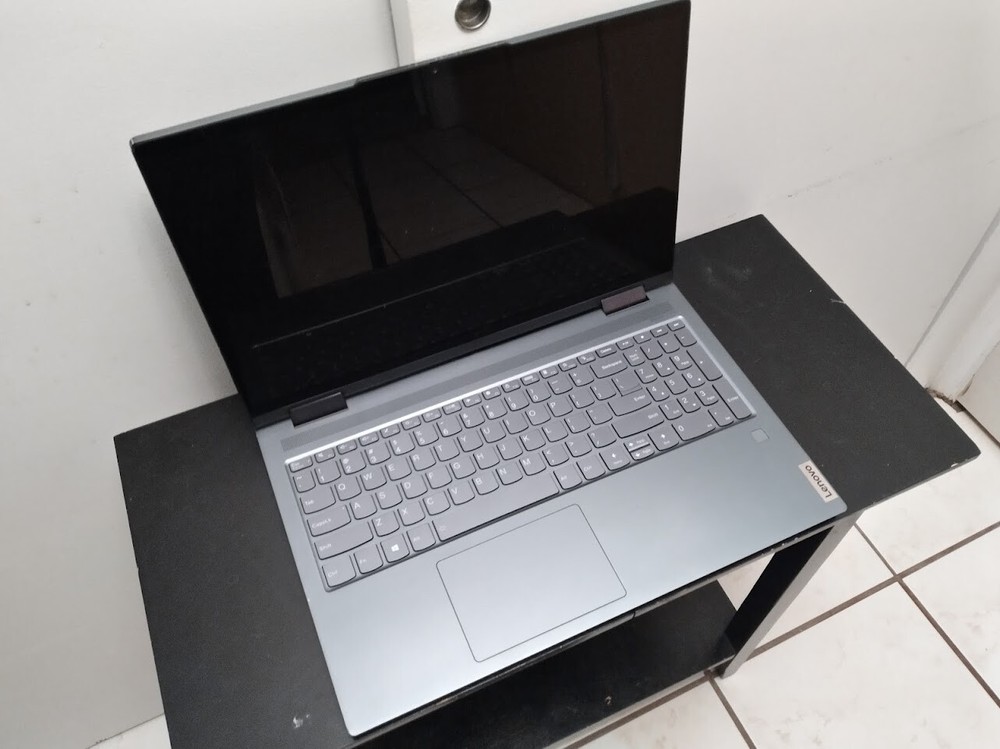 Lenovo Yoga 7i 14-inch Laptop Intel Core i5 8GB RAM 256GB SSD No Charger  