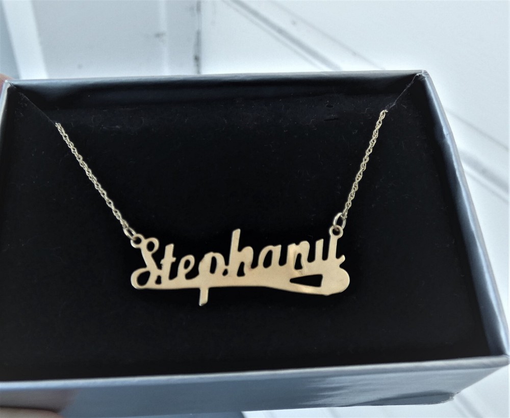 Vintage Hampden Gold Tone Personalized Name Necklace 