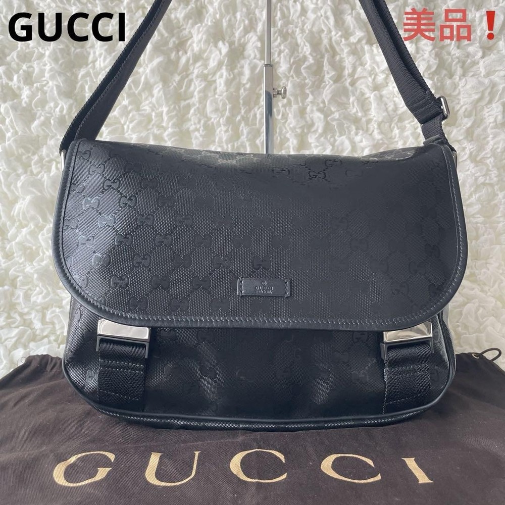 Vintage Gucci GG Canvas Messenger Bag Spacious Shoulder Bag