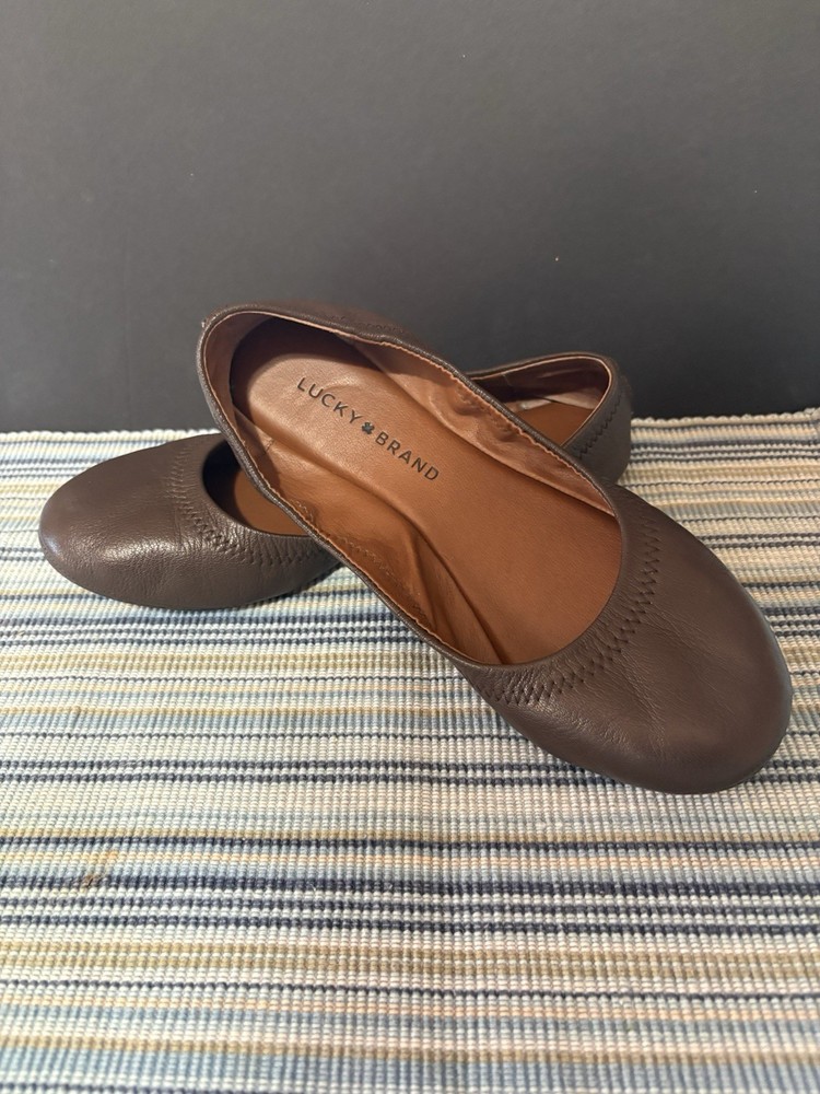 Chocolate Brown Lucky Brand Ballet Flats Size 6  Lace up Back