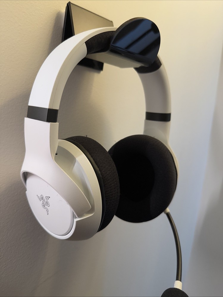 Razer Kaira Wireless Over-Ear Gaming Headset for Xbox Series X/S - White