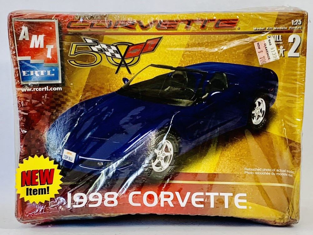 1998 Corvette 1/25 Scale Model Kit by AMT/ERTL for Ages 10+ Skill 2 Damaged Box
