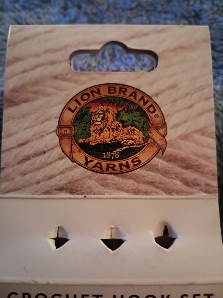 Lion Brand Yarns Crochet Hook Set