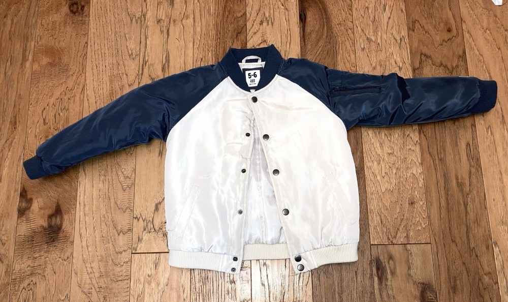 Cotton on Kids Varsity Boys Jacket baseball gray cream   Size 5-6