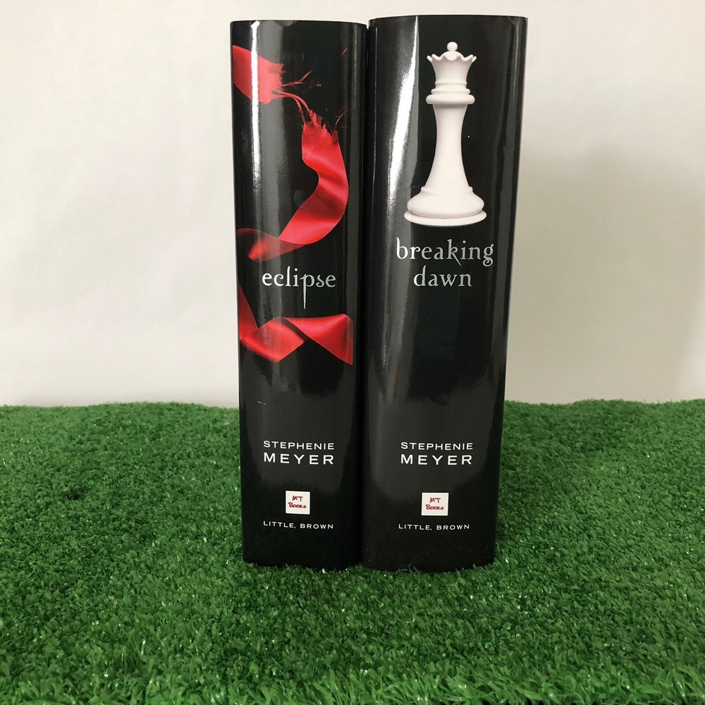 TWILIGHT SET Of 2 Lot Hard Cover Stephenie Meyer Eclipse/Breaking Dawn Books