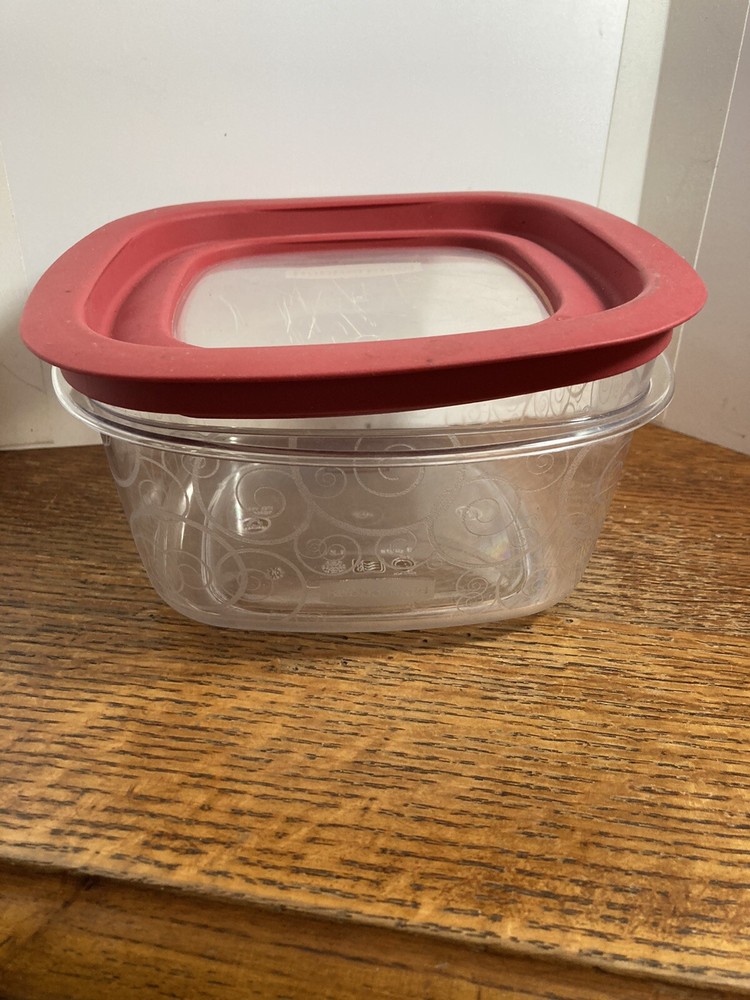 Rubbermaid 5 Cups 1.2l Food Storage Container W/Red Easy Find Lid FG7H77