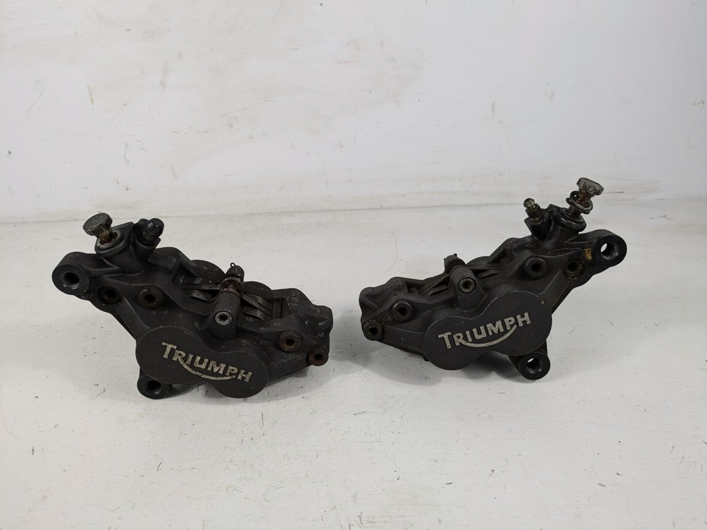 2004 Triumph Daytona 955 i 955i Front Brake Calipers