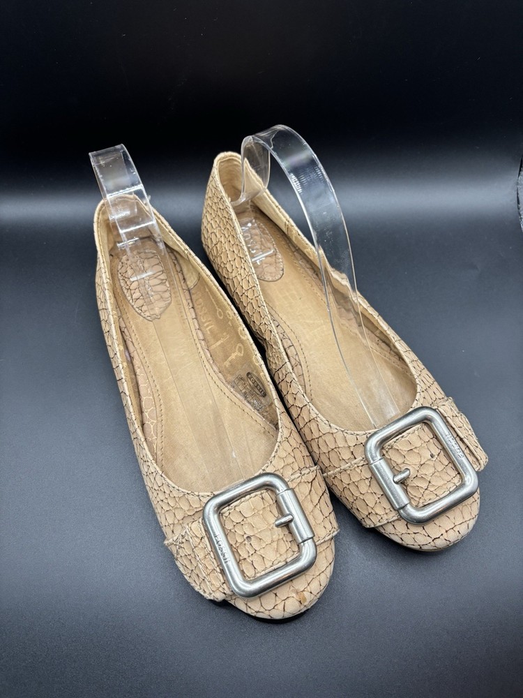 Fossil Women’s Size 8.5 Tan Croc Embossed Flats w/ Buckle Toe Slip-On
