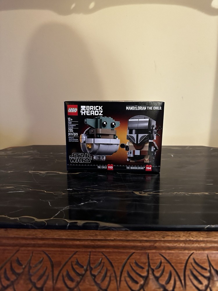 Lego Star Wars Brickheadz Mandalorian and Child 75317 Limited Edition Set  