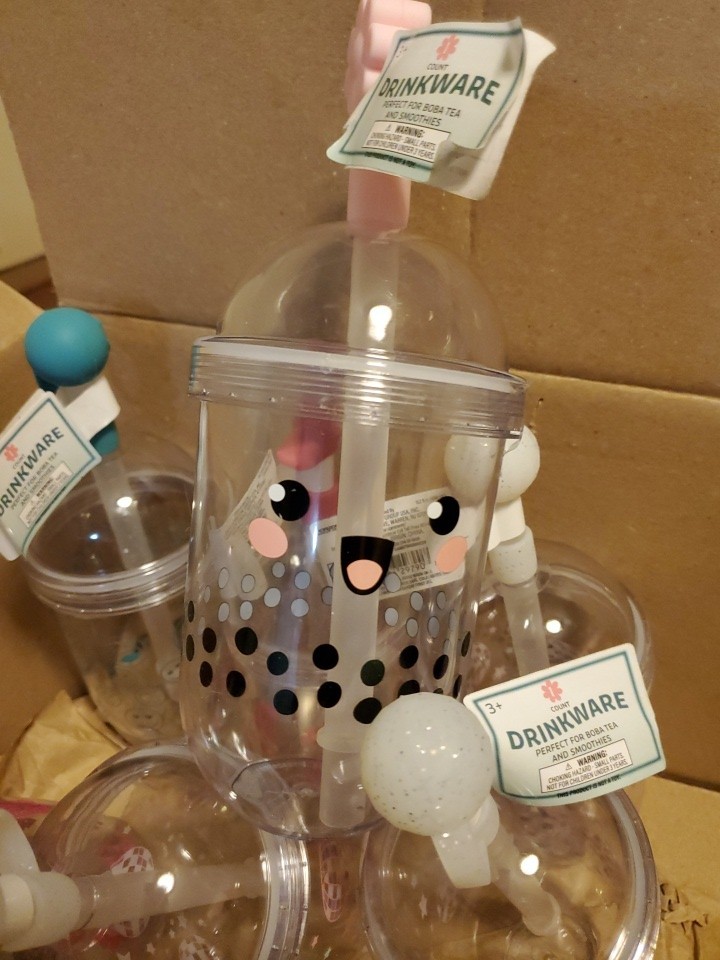 Bulk Lot For Party/ Birthday Set of (12) 15.2oz Novelty Drink Container Cups NEW