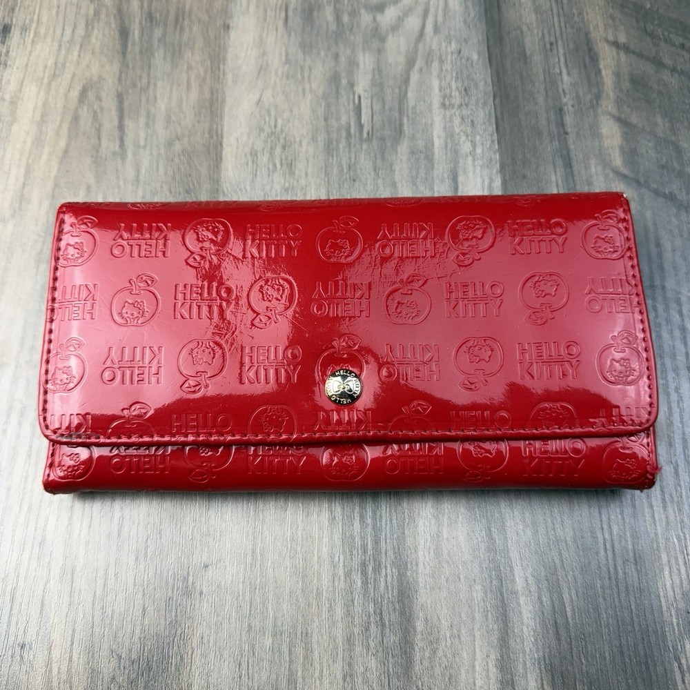 Y2K Sanrio Hello Kitty Embossing Patent Leather Red Long Wallet Vintage