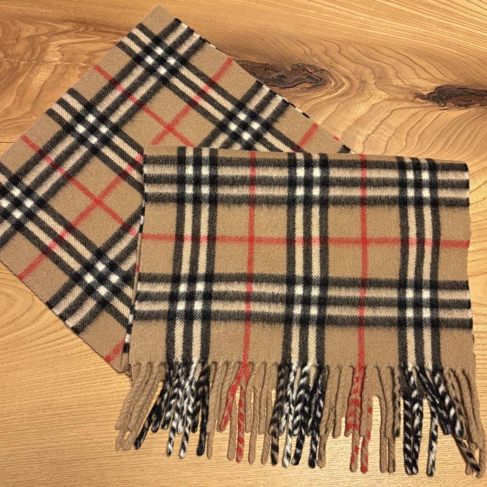 Burberry Nova Check Muffler Vintage Old Tag Women Scarf Accessory Original LTD C