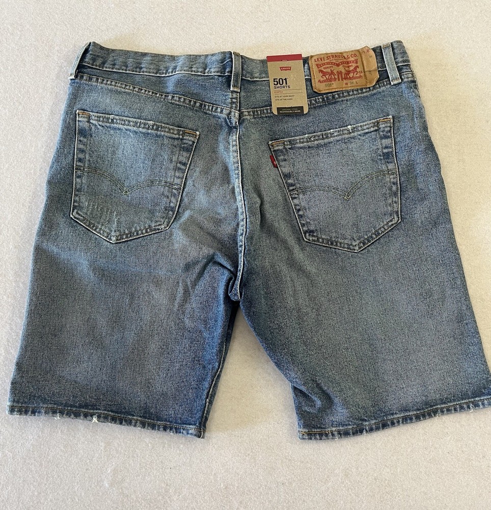 NWT Levi’s 501 Mens Classic Cotton Original Fit Stonewash Denim Jean Shorts 36X9