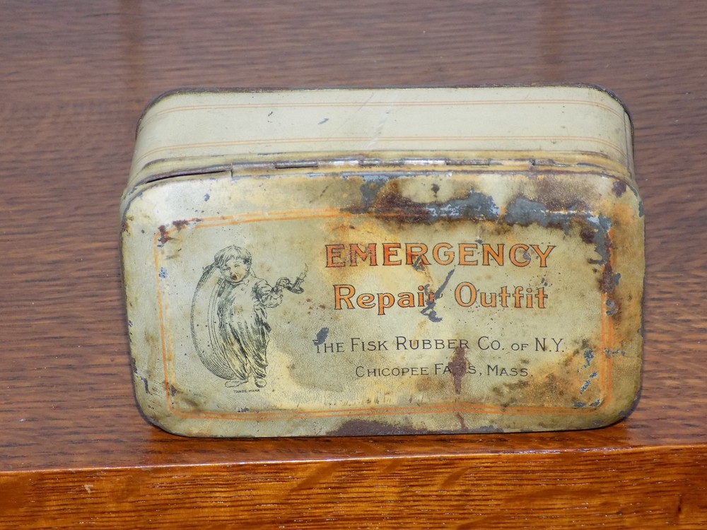 Vintage Fisk Rubber Tire Emergency Repair Kit Chicopee Falls, Mass Tin
