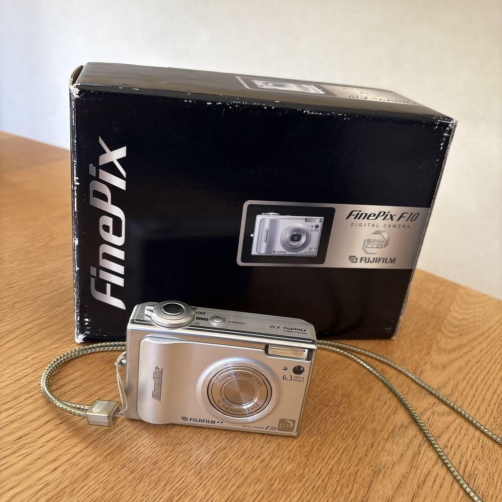 Fujifilm FinePix F10 Silver Digital Camera with Accessories Tested & Working