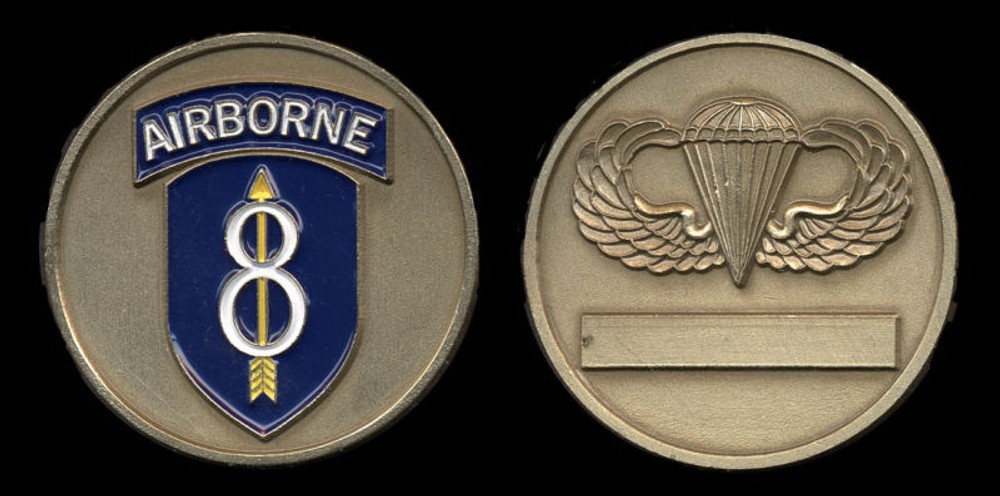 Challenge Coin - US Army 8th Infantry Division Pathfinder