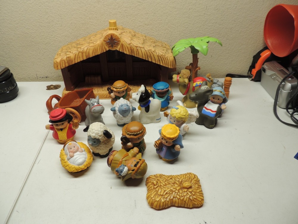 Fisher Price Little People Christmas Story Nativity Set Music Lights Toy 15 piec
