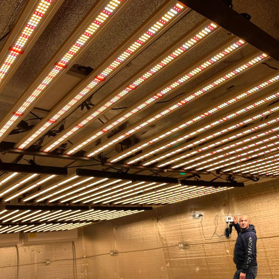 1000W Samsung LM561C Dimmable Full Spectrum Spider Grow Light Bar