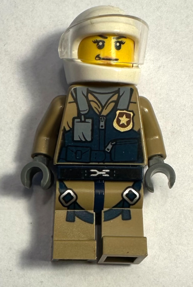 Lego City Mountain Police Policewoman Minifigure cty0832 Set 007833