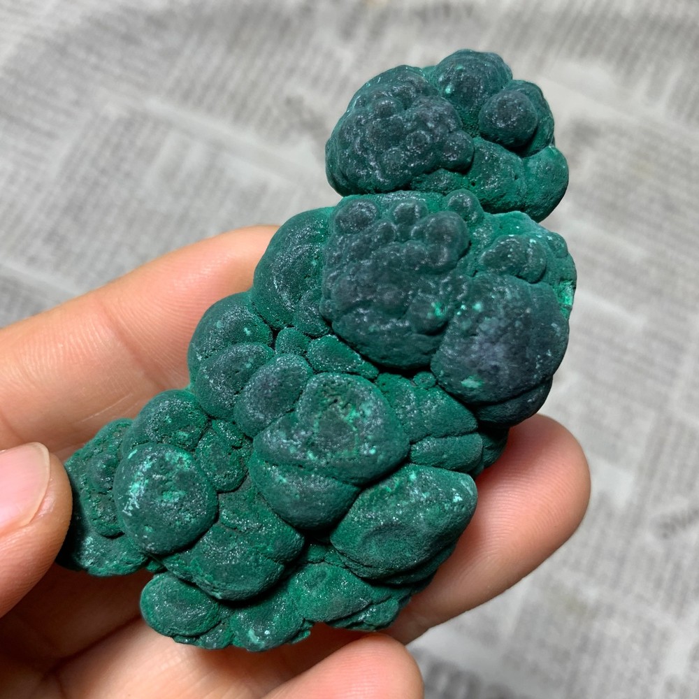 74g   Natural malachite velvet quartz crystal luster mineral specimen
