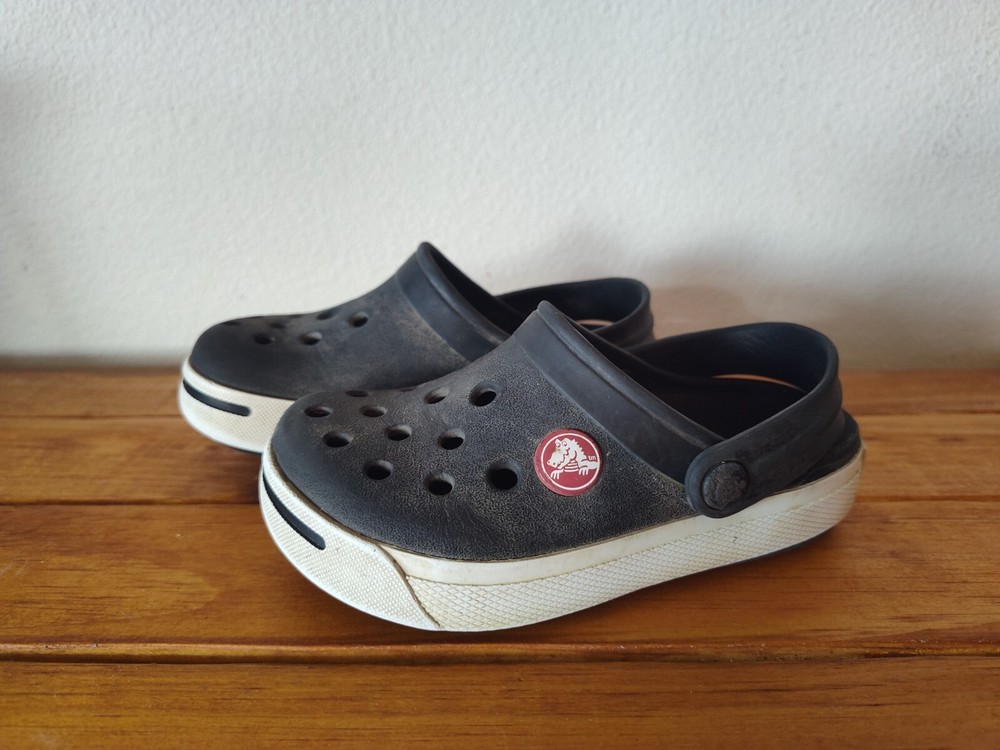 Crocs Unisex Toddler Clog Size 8-9 in Grey and White