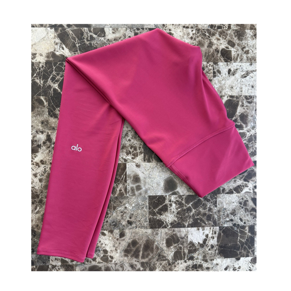 ALO Yoga Airlift Leggings 7/8. Size M. Excellent condition. No flaws.