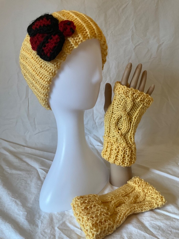 OBD Handmade, Hand Knit, Buttercup Yellow Snood and Fingerless Gloves, Lady Bug
