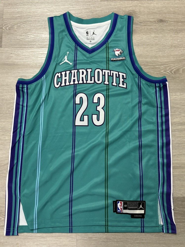 Tre Mann Hornets Classic Jersey Size Large (48)